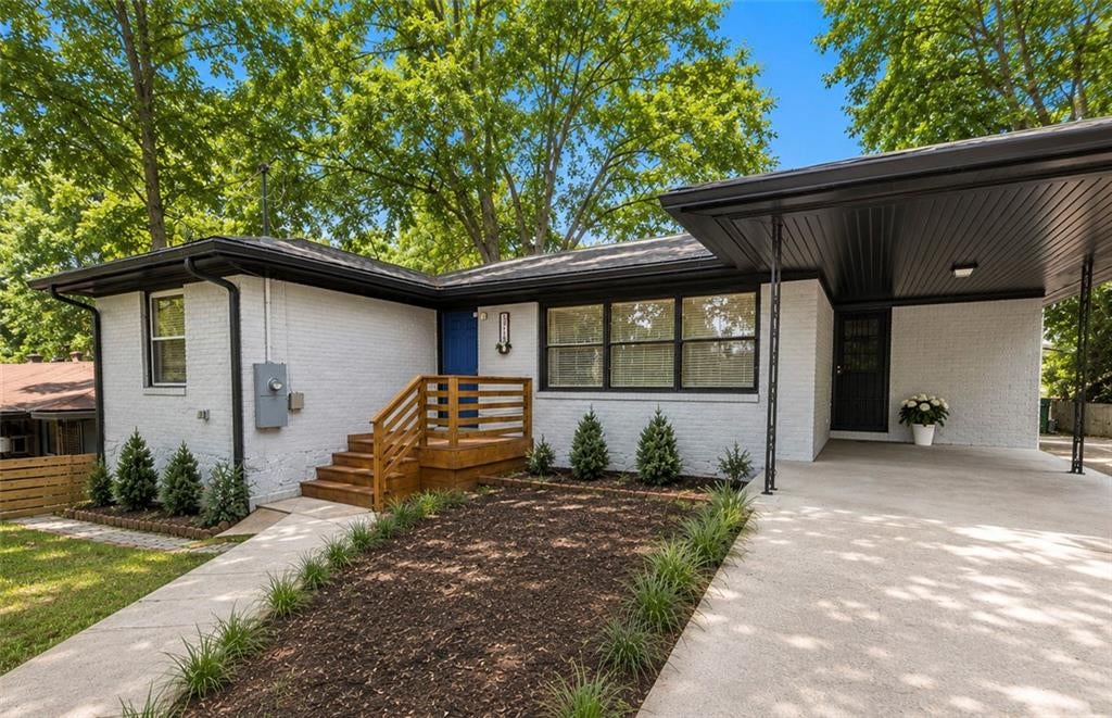 3416 Maplehurst Drive