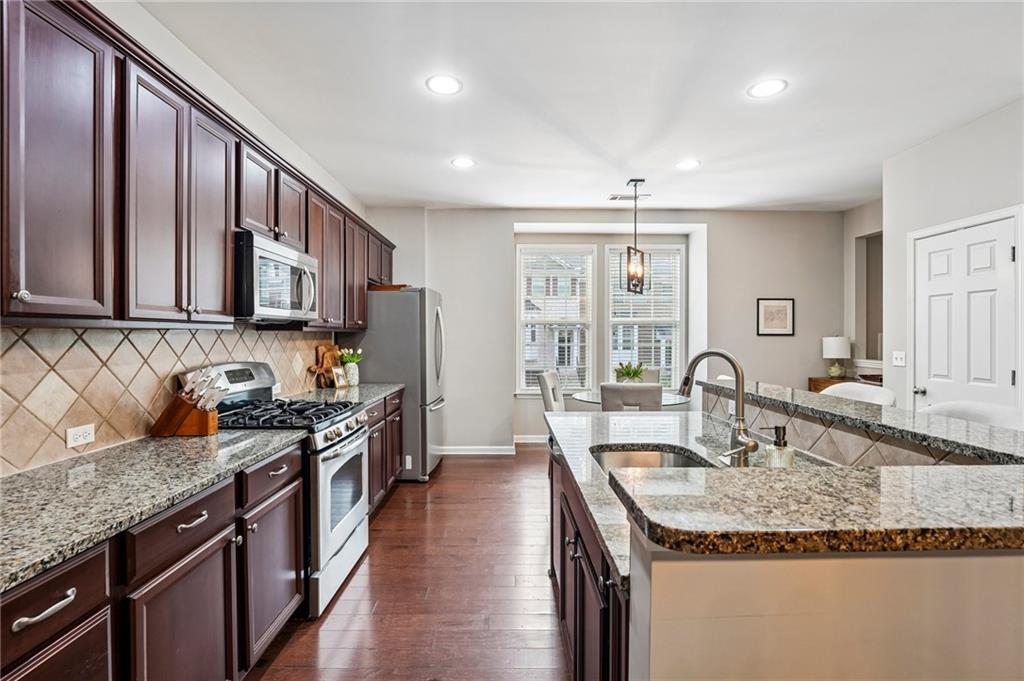 4204 Laurel Creek Court SE 6