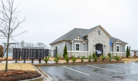 A home in Dacula