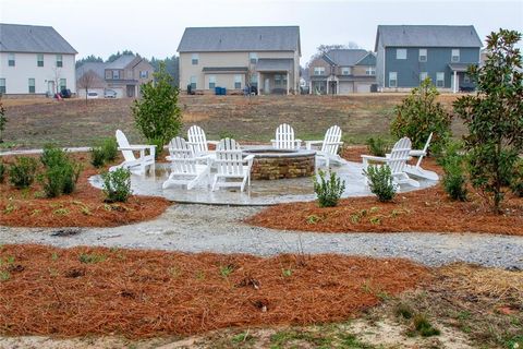 A home in Dacula