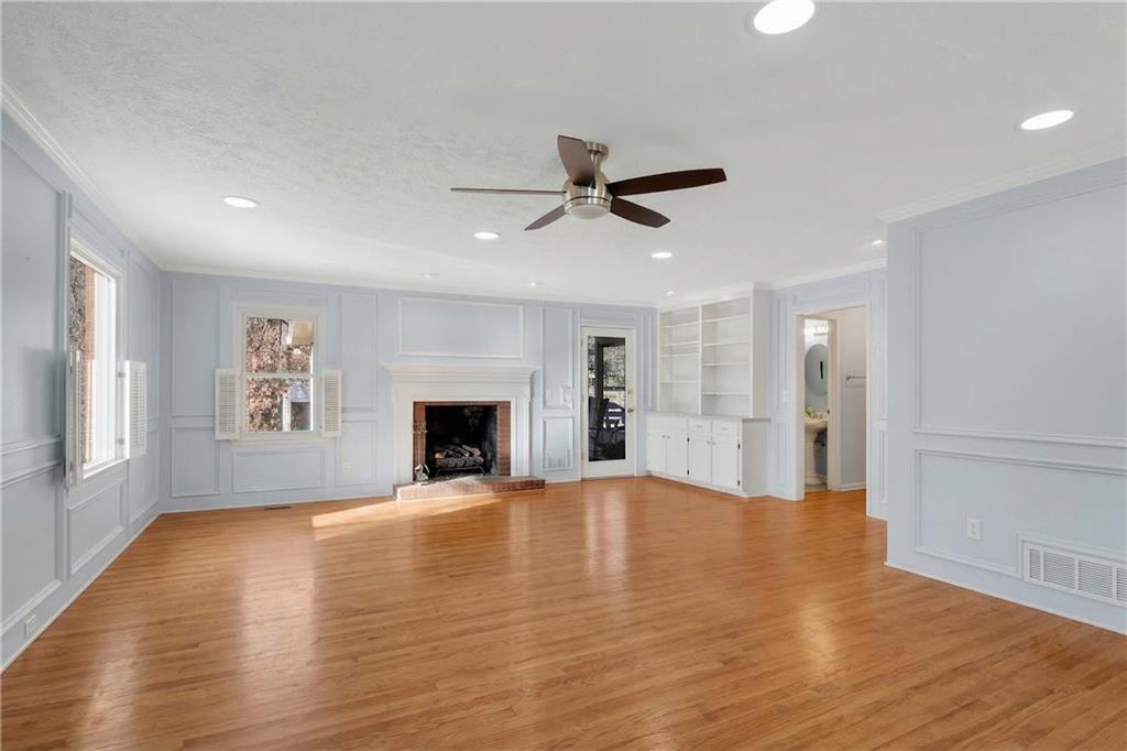 2137 Spindrift Court