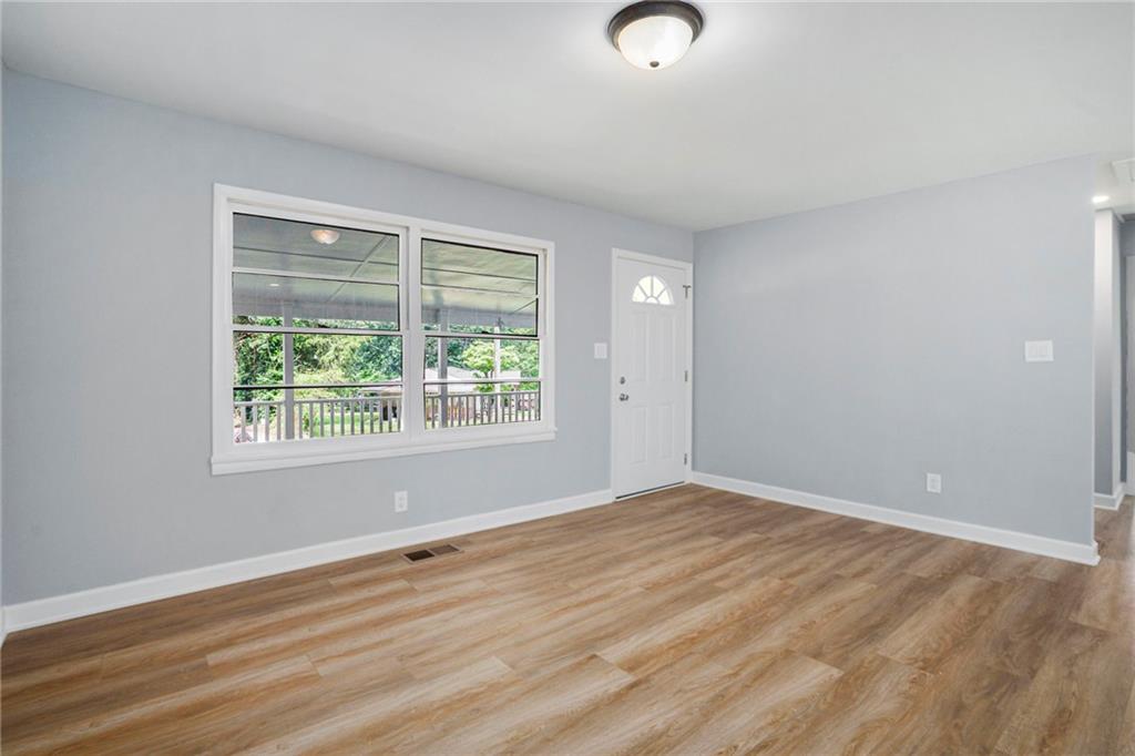 ROCKIN HILL MANOR - Residential