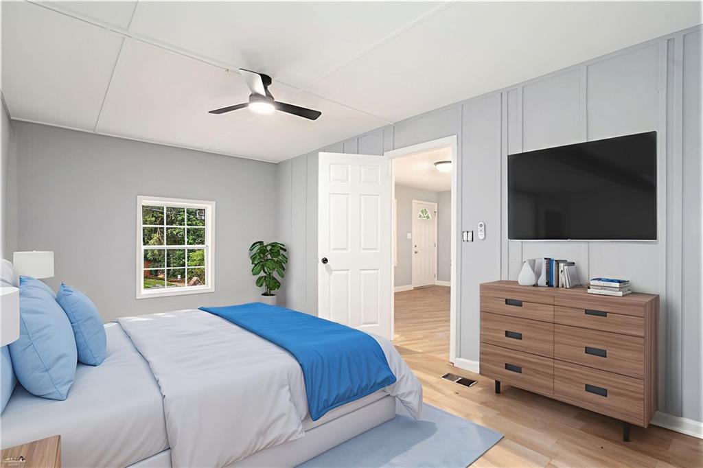 ROCKIN HILL MANOR - Residential