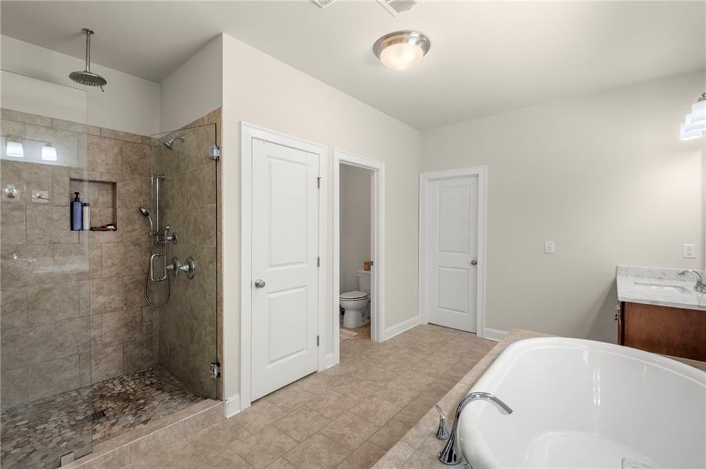 11620 Crestview Terrace, Suwanee, Georgia image 25