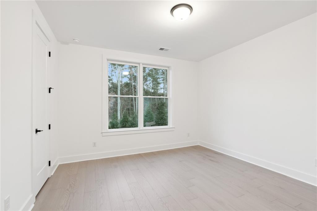 Ellis - Residential