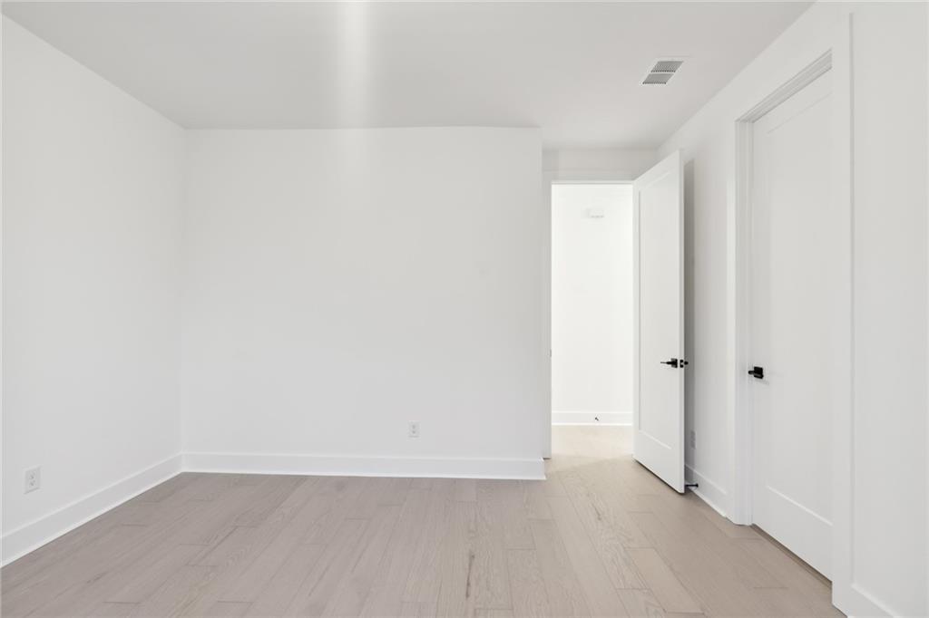 Ellis - Residential