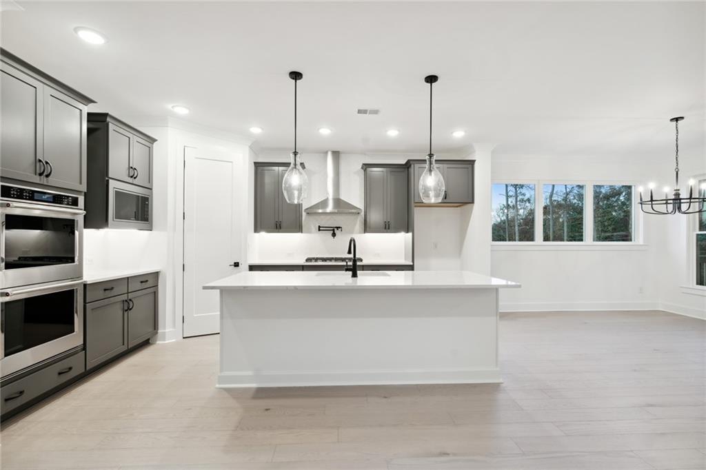 Ellis - Residential