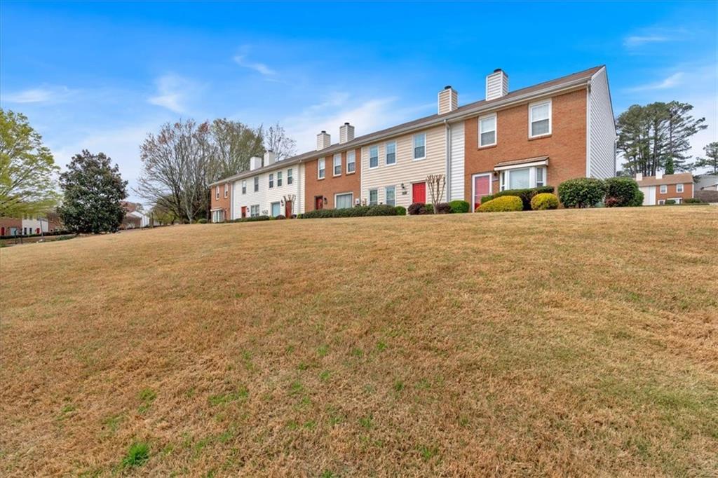219 Holcomb Ferry Road, Roswell, Georgia image 3