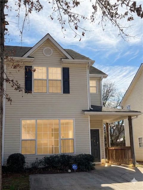Townhouse For Sale - 2409 Brianna Drive<br/> Hampton, GA 30228