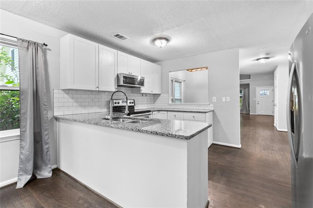 969 Oak Street, Atlanta, Georgia image 10