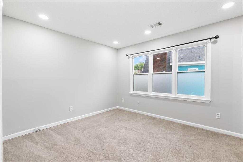969 Oak Street, Atlanta, Georgia image 17