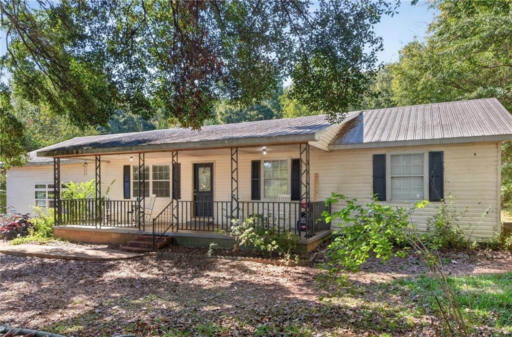 330 W Ridgeway Road