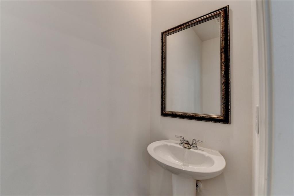 2054 Hickman Walk, Suwanee, Georgia image 13