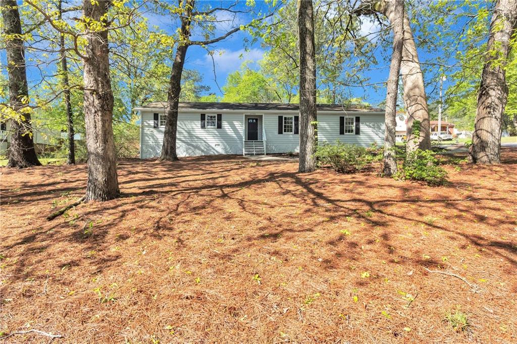 3795 Willowbrook Drive, Douglasville, Georgia image 2