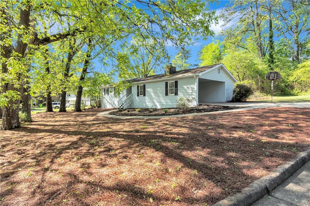 3795 Willowbrook Drive, Douglasville, Georgia image 3