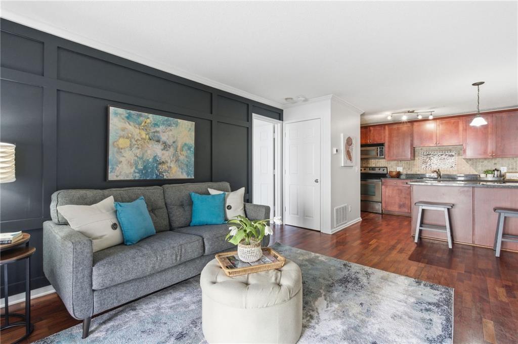 2657 Lenox Road NE 68