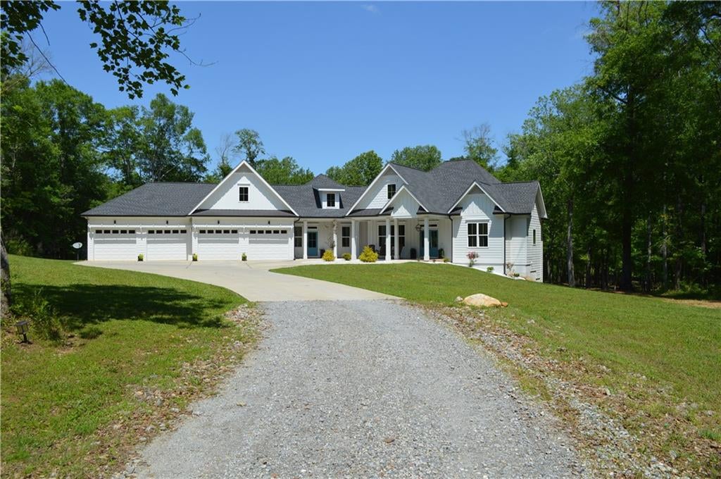 8 Ripplewood Trail