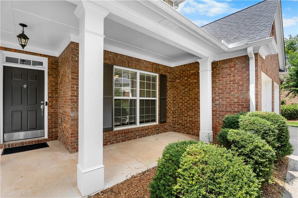 435 Highlands Loop