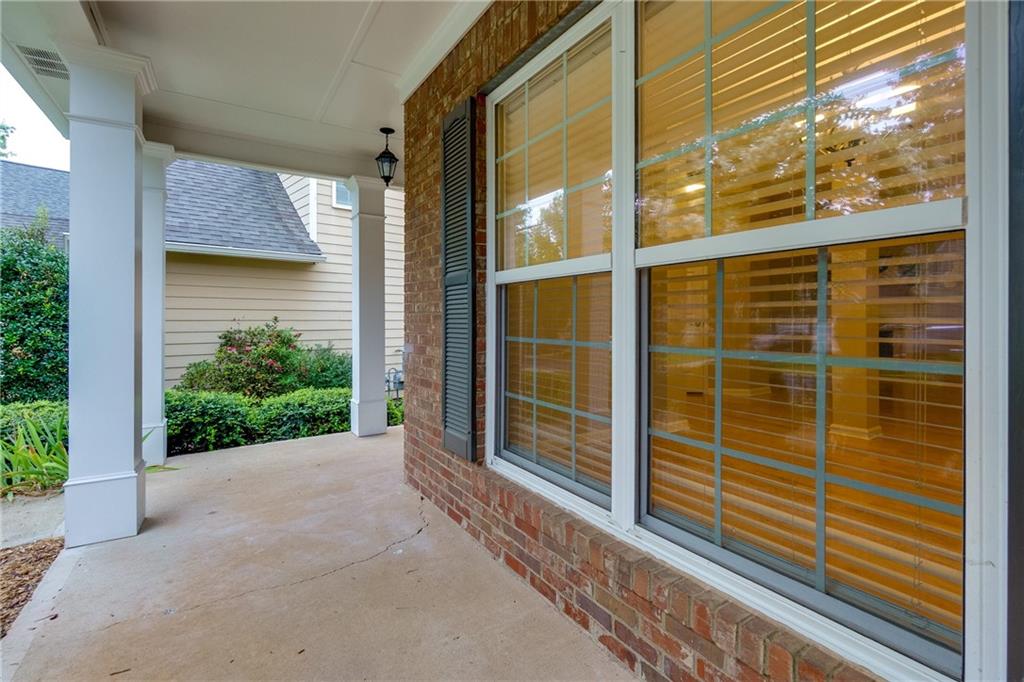 435 Highlands Loop