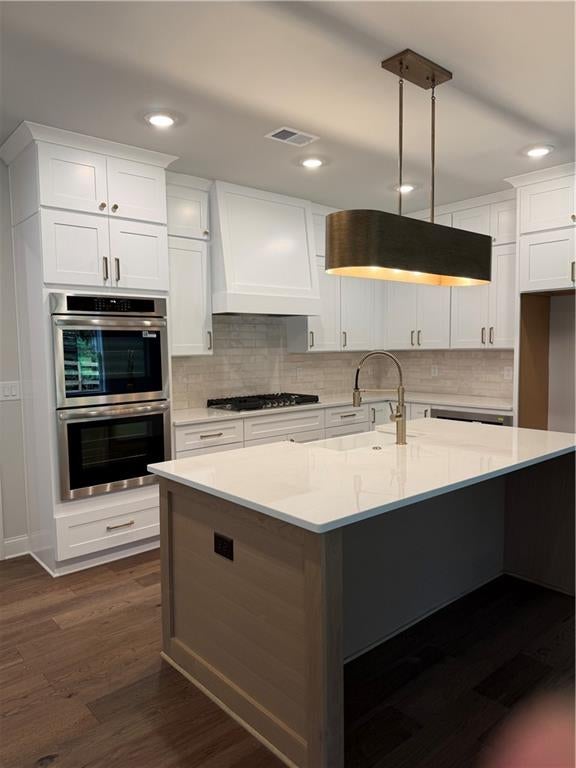 2958 Graham Gardens Lane