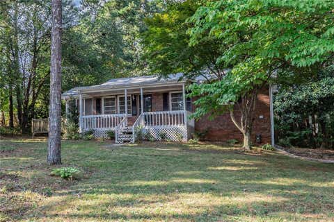 Homes For Rent - 850 Red Barn Road<br/> Acworth, GA 30102