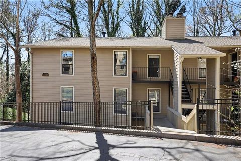 Condo For Sale - 405 River Mill Circle<br/> Roswell, GA 30075