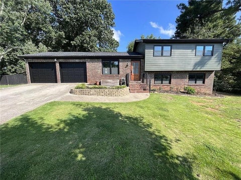 Homes For Sale - 3742 Bengal Drive<br/> Powder Springs, GA 30127