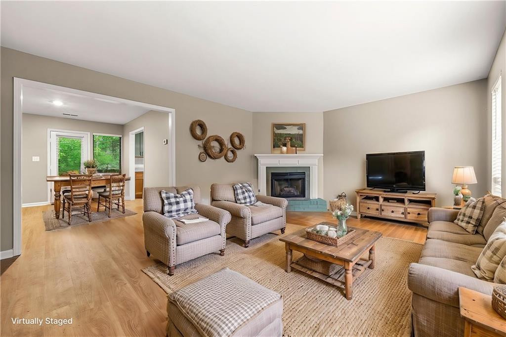 2300 Newport Landing
