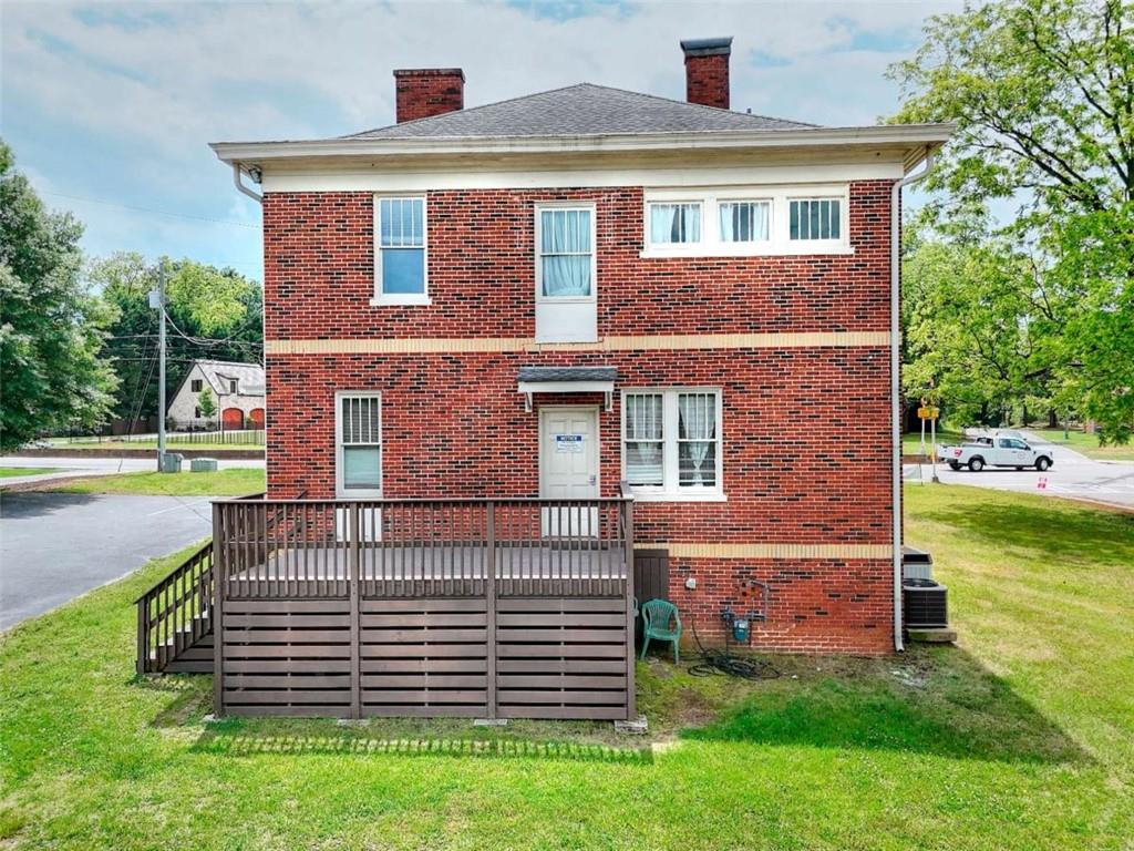 338 N Broad Street N
