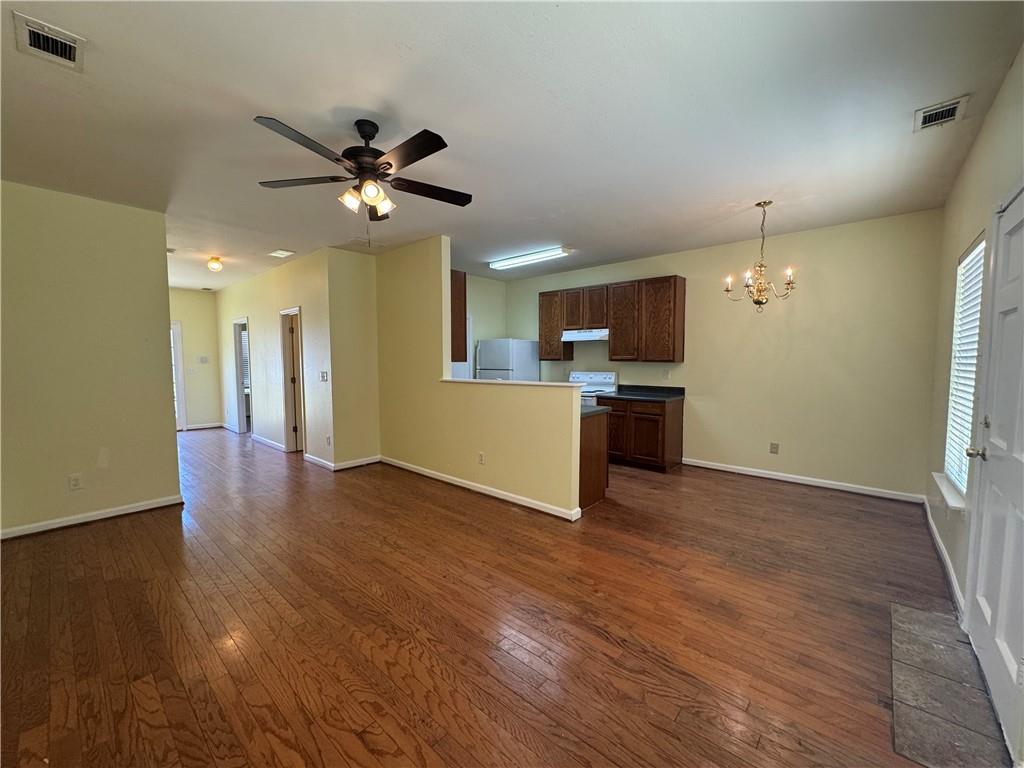 257 Brookview Drive, Riverdale, Georgia image 5