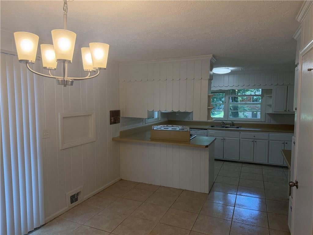 1936 Fort Valley Drive SW