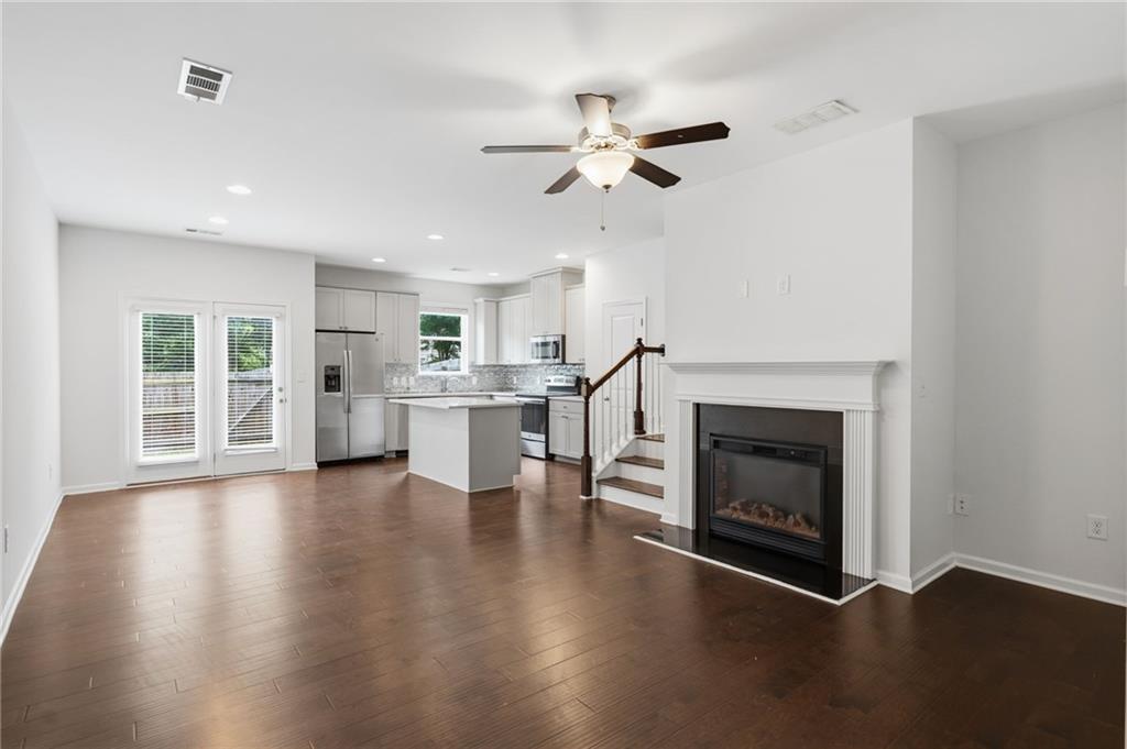 4917 Longview Walk