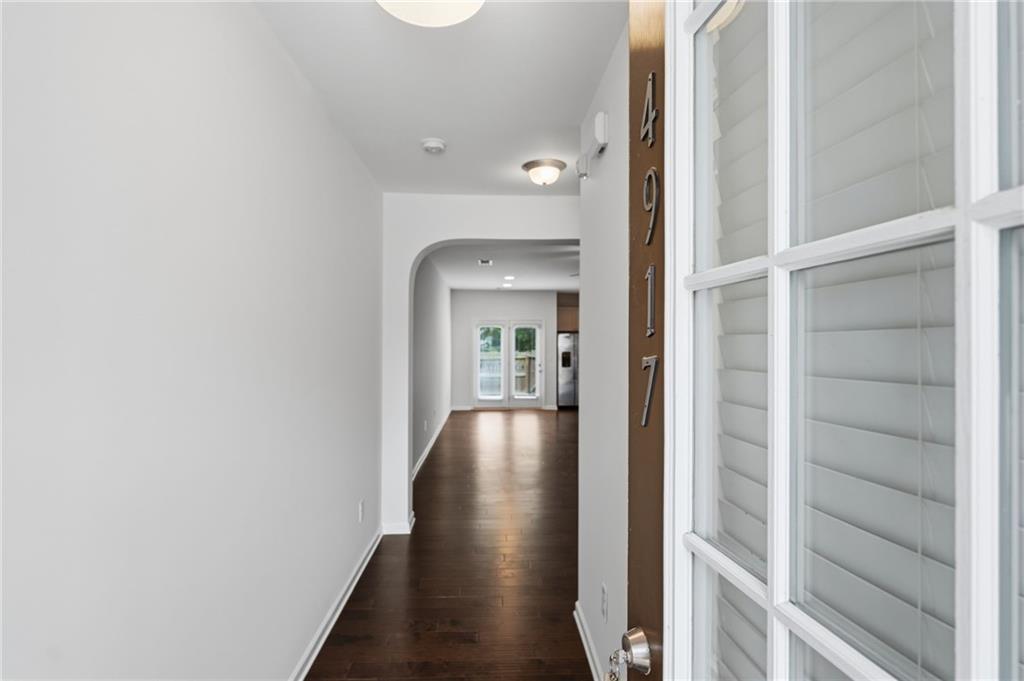 4917 Longview Walk