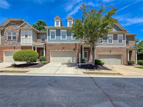 Townhouse For Sale - 3581 Ashcroft Drive Se Dr<br/> Smyrna, GA 30080