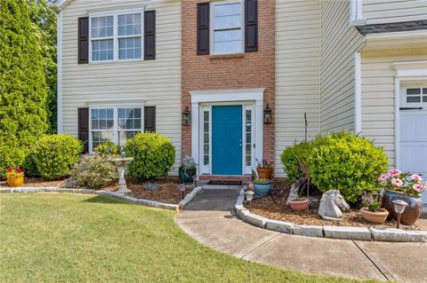 A home in Dacula