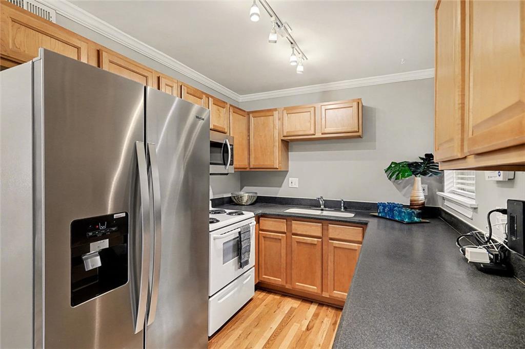 1647 Briarcliff Road NE 8