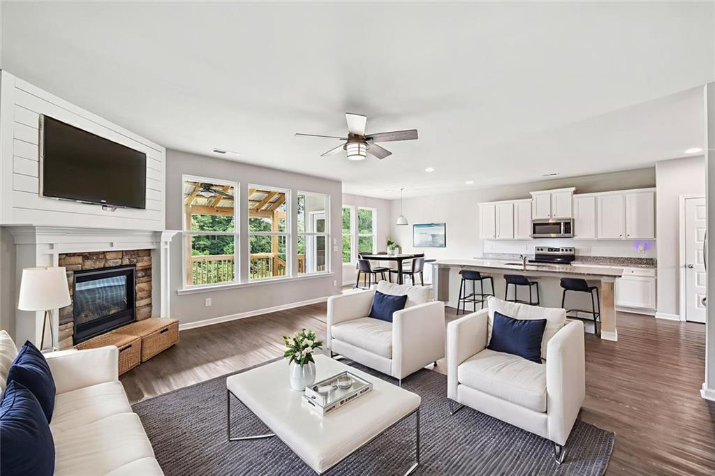 433 Crystal Way