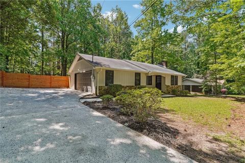 Single Family Residence in Fayetteville GA 300 Sharon Drive.jpg