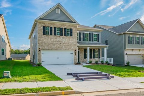 A home in Fairburn