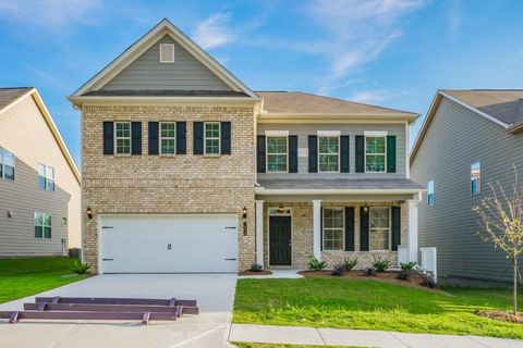 A home in Fairburn