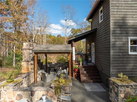 A home in Blairsville