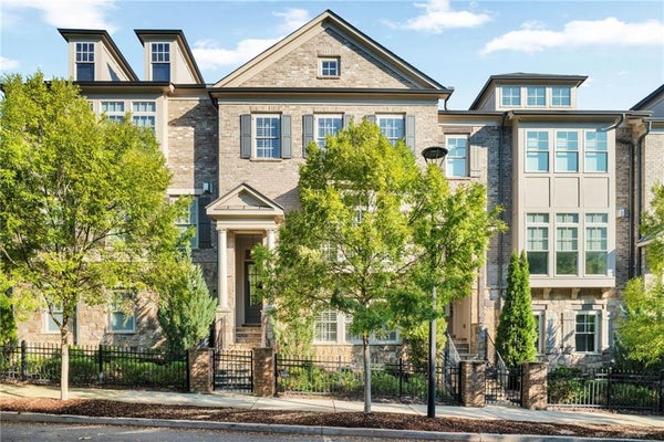 1132 CORDIA AVE NW, ATLANTA, GA 30318 - Image 0874ba7d17f5a843dea4033c19a44f54/141208435