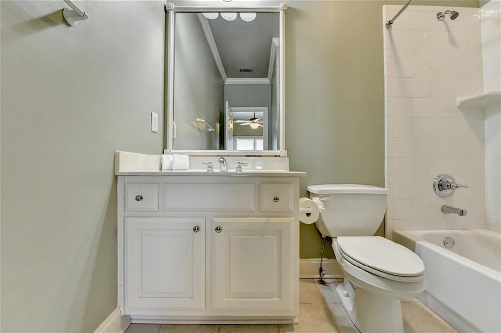 6950 Kettering Lane, Suwanee, Georgia image 49