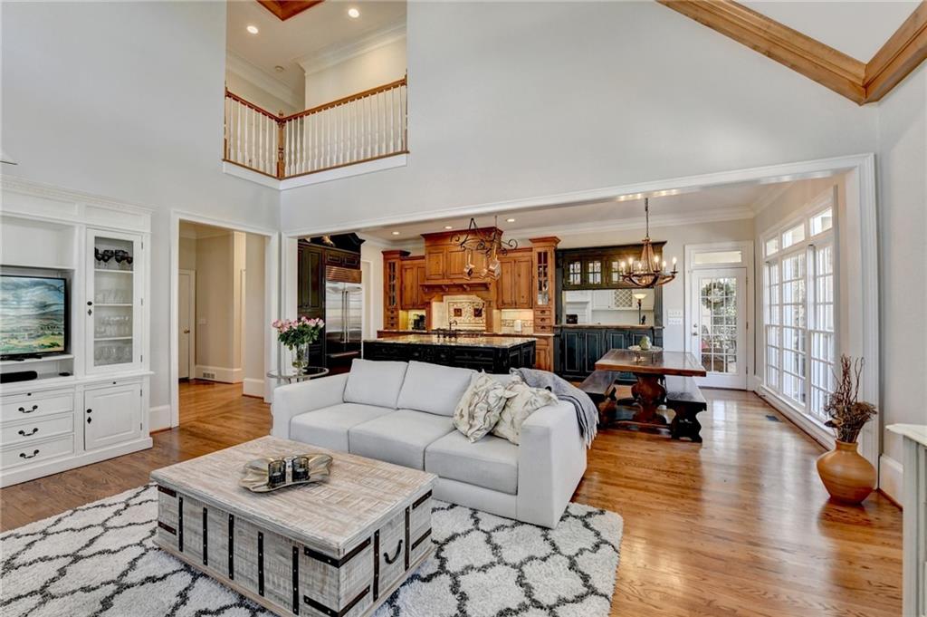 6950 Kettering Lane, Suwanee, Georgia image 32
