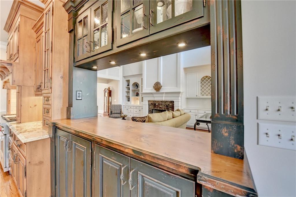 6950 Kettering Lane, Suwanee, Georgia image 27