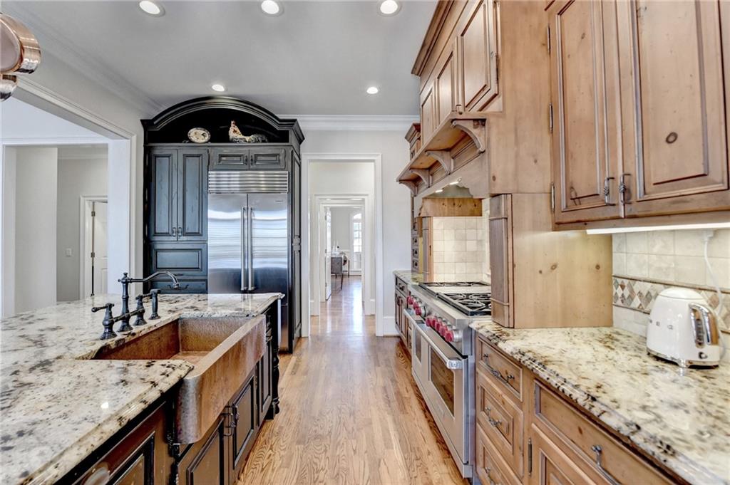6950 Kettering Lane, Suwanee, Georgia image 23
