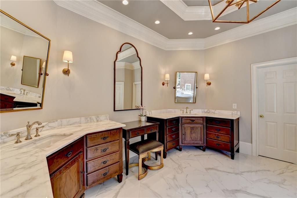 6950 Kettering Lane, Suwanee, Georgia image 39