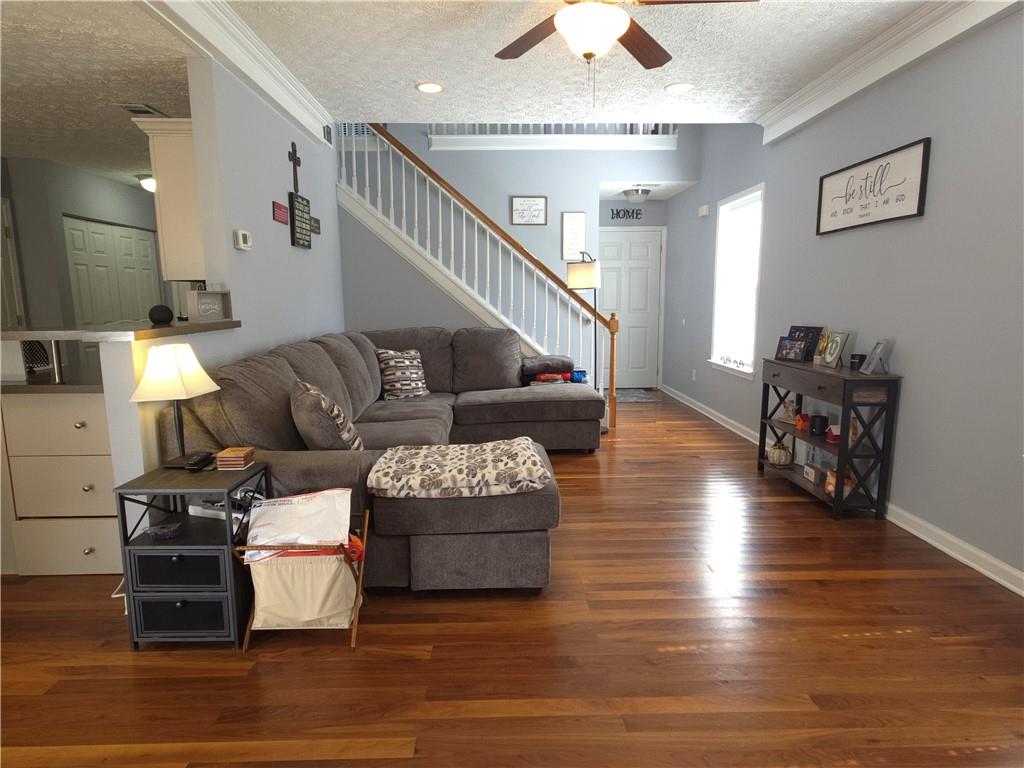 Mountain Ridge - Residential