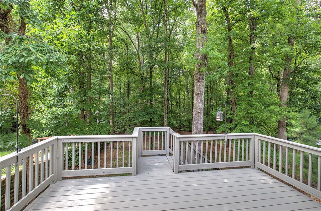 3902 Brave Trail NW