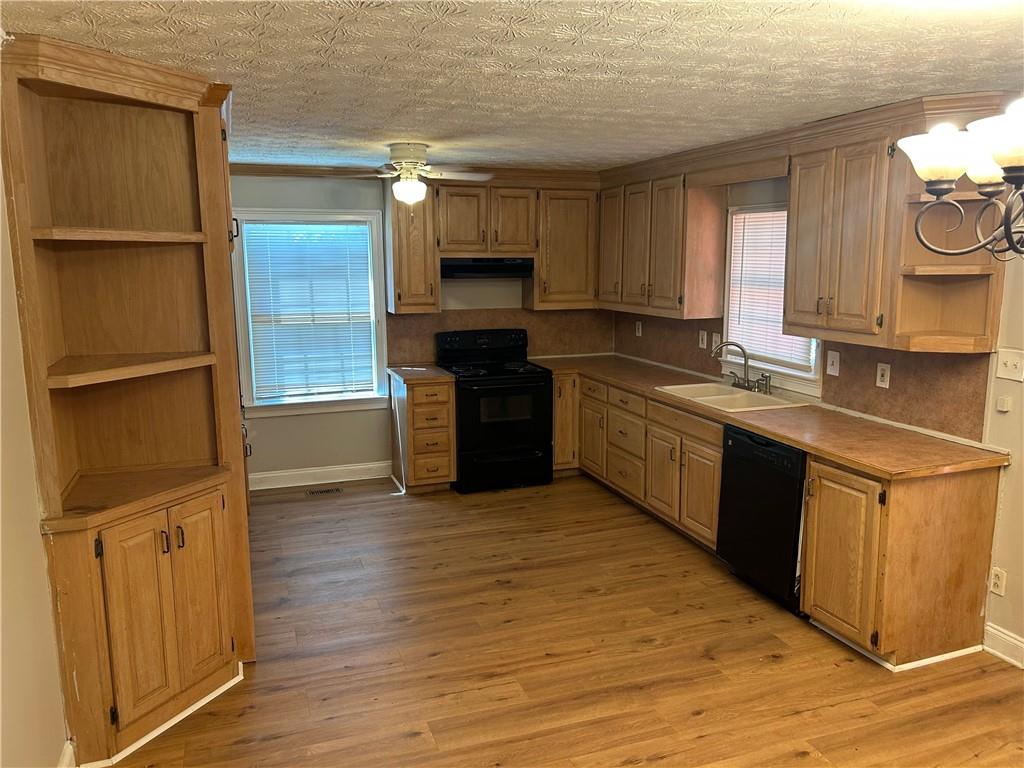 6849 Knollwood Drive